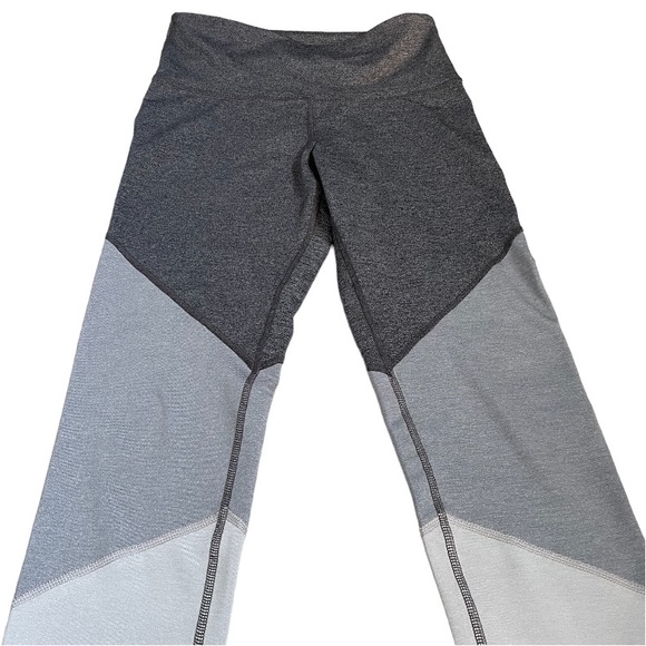 Old Navy Active Go Dry leggings Ombre Grey Size Small - Picture 3 of 5